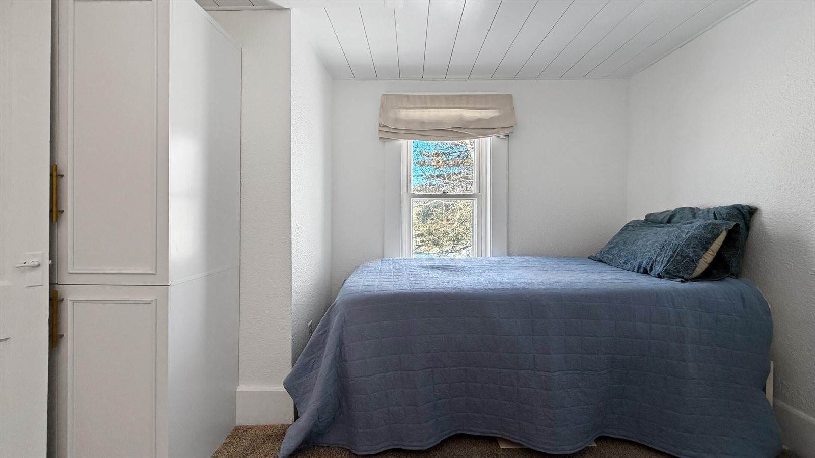 6 Dudley Street, Presque Isle, ME 04769