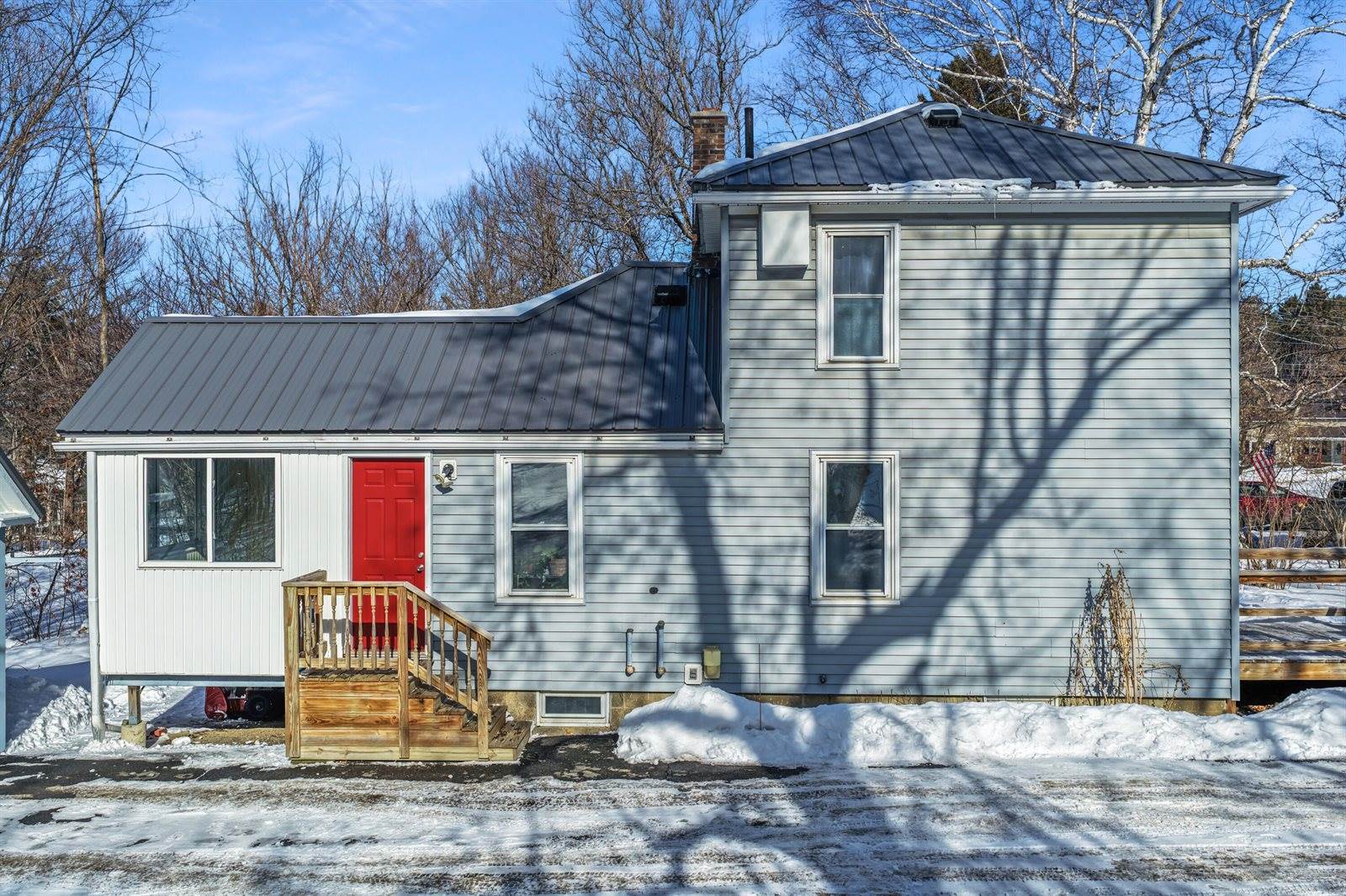 6 Dudley Street, Presque Isle, ME 04769