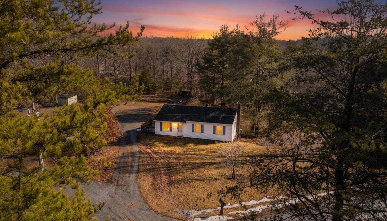 1395 Tardy Mountain Road, Altavista, VA 24517