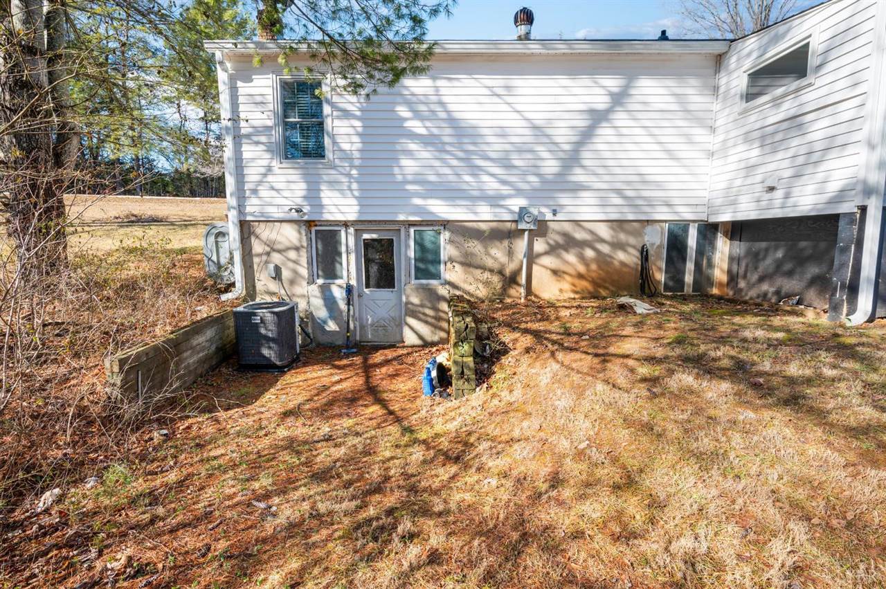 1395 Tardy Mountain Road, Altavista, VA 24517