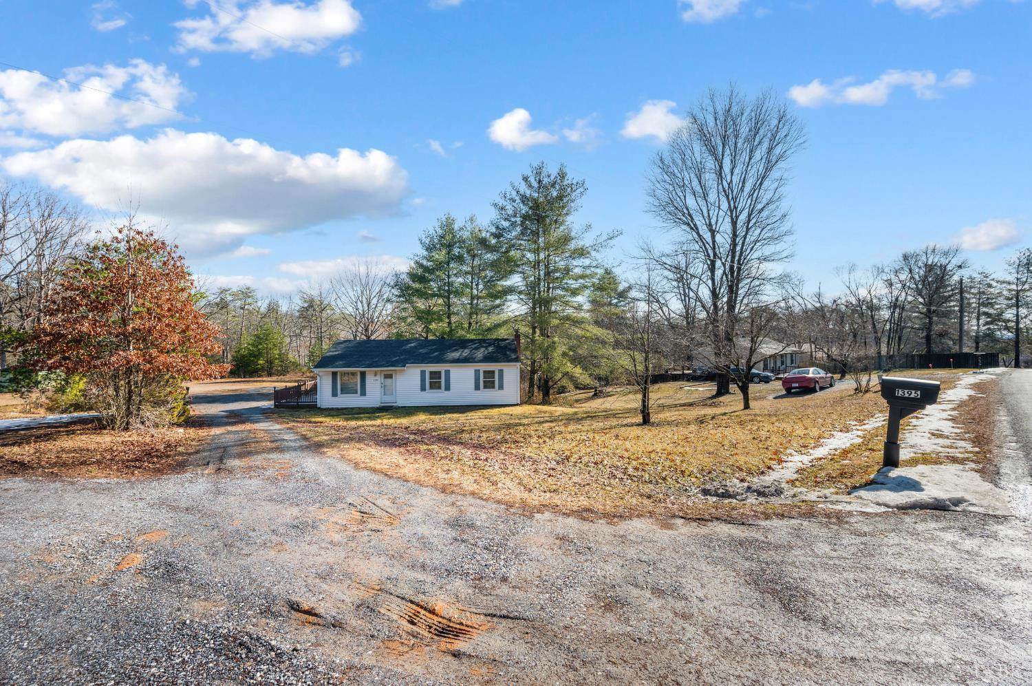 1395 Tardy Mountain Road, Altavista, VA 24517