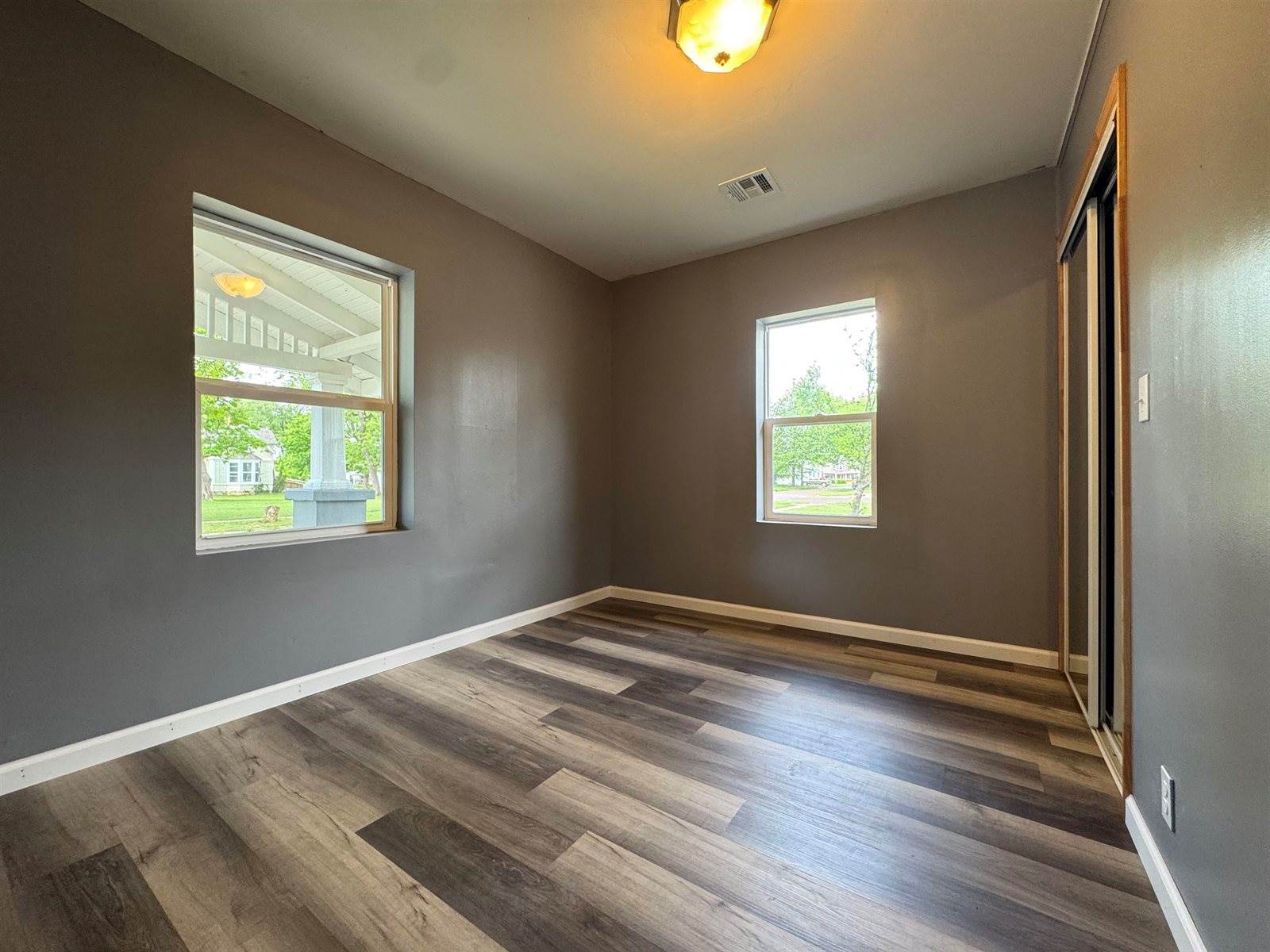 210 East Quincy Ave, Arkansas City, KS 67005