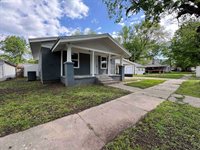 210 East Quincy Ave, Arkansas City, KS 67005