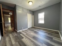 210 East Quincy Ave, Arkansas City, KS 67005