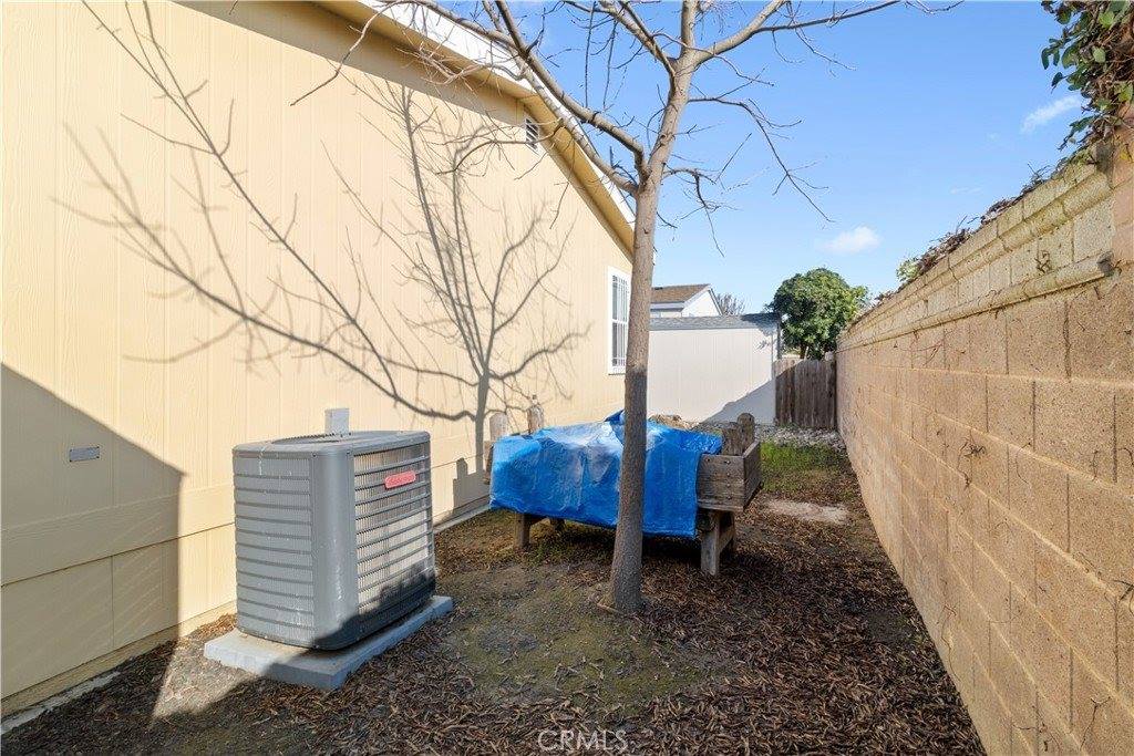 866 Count, Livingston, CA 95334