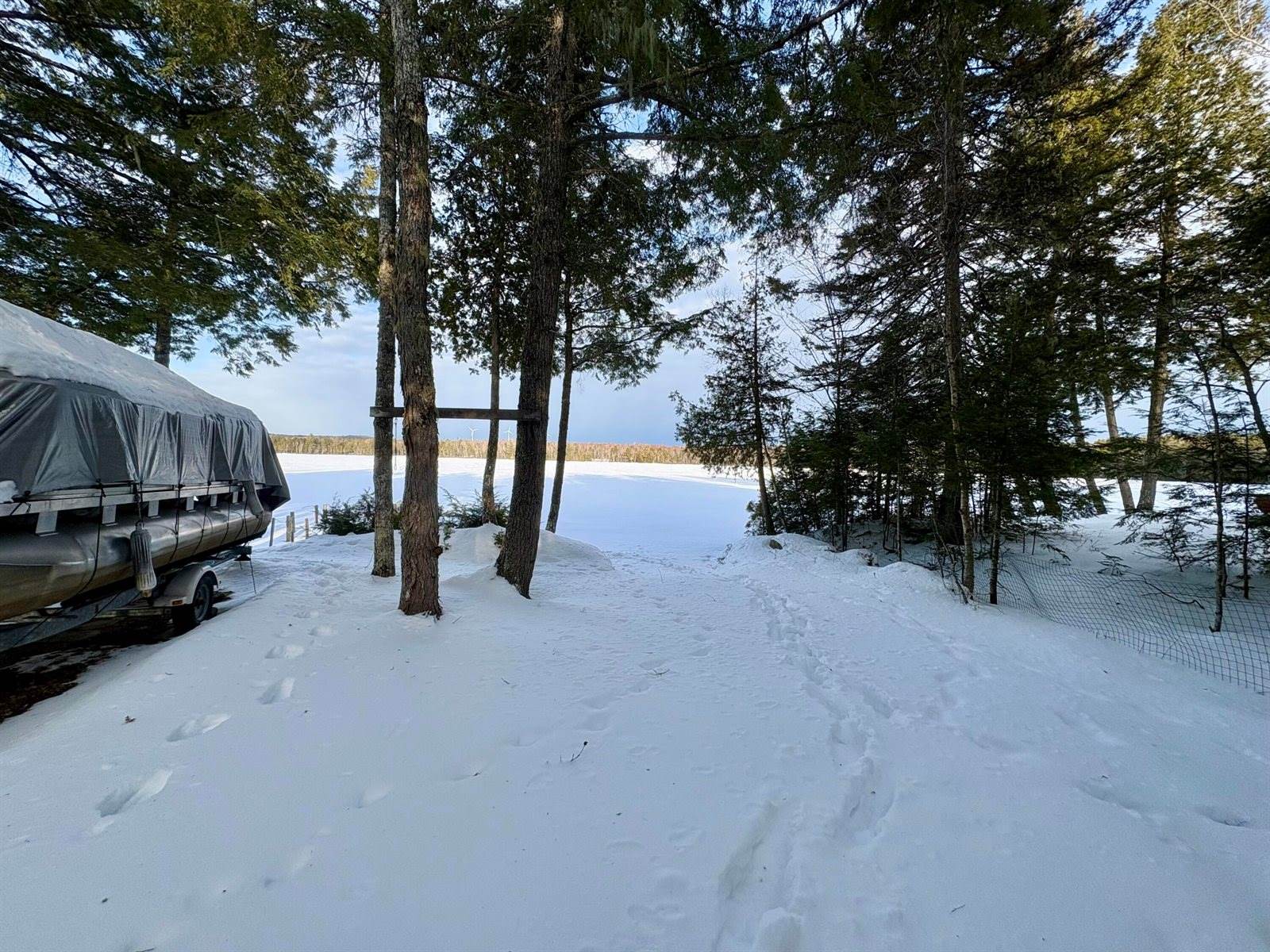 325 Egg Pond Road, Lincoln, ME 04457