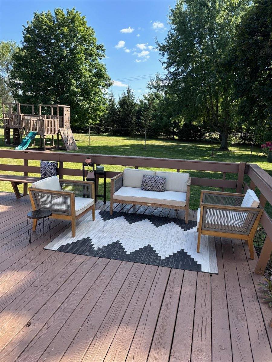 7389 Deer Road, Custer, WI 54423