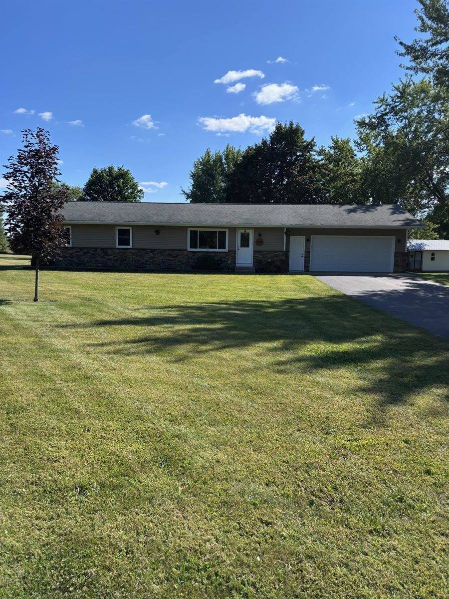 7389 Deer Road, Custer, WI 54423