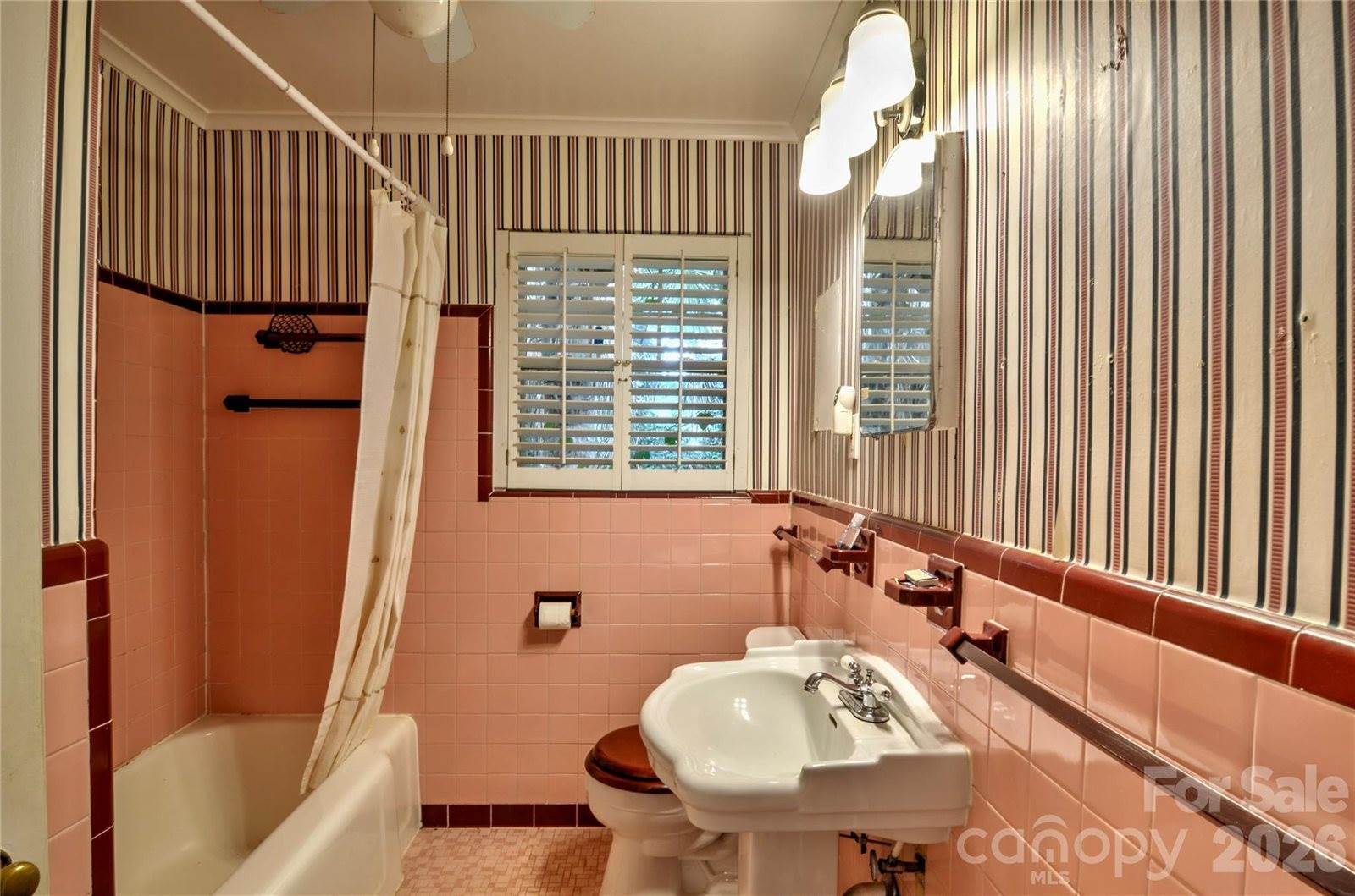 1960 Maryland Avenue, Charlotte, NC 28209