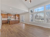 1376 West Wallsburg Dr South, Taylorsville, UT 84123