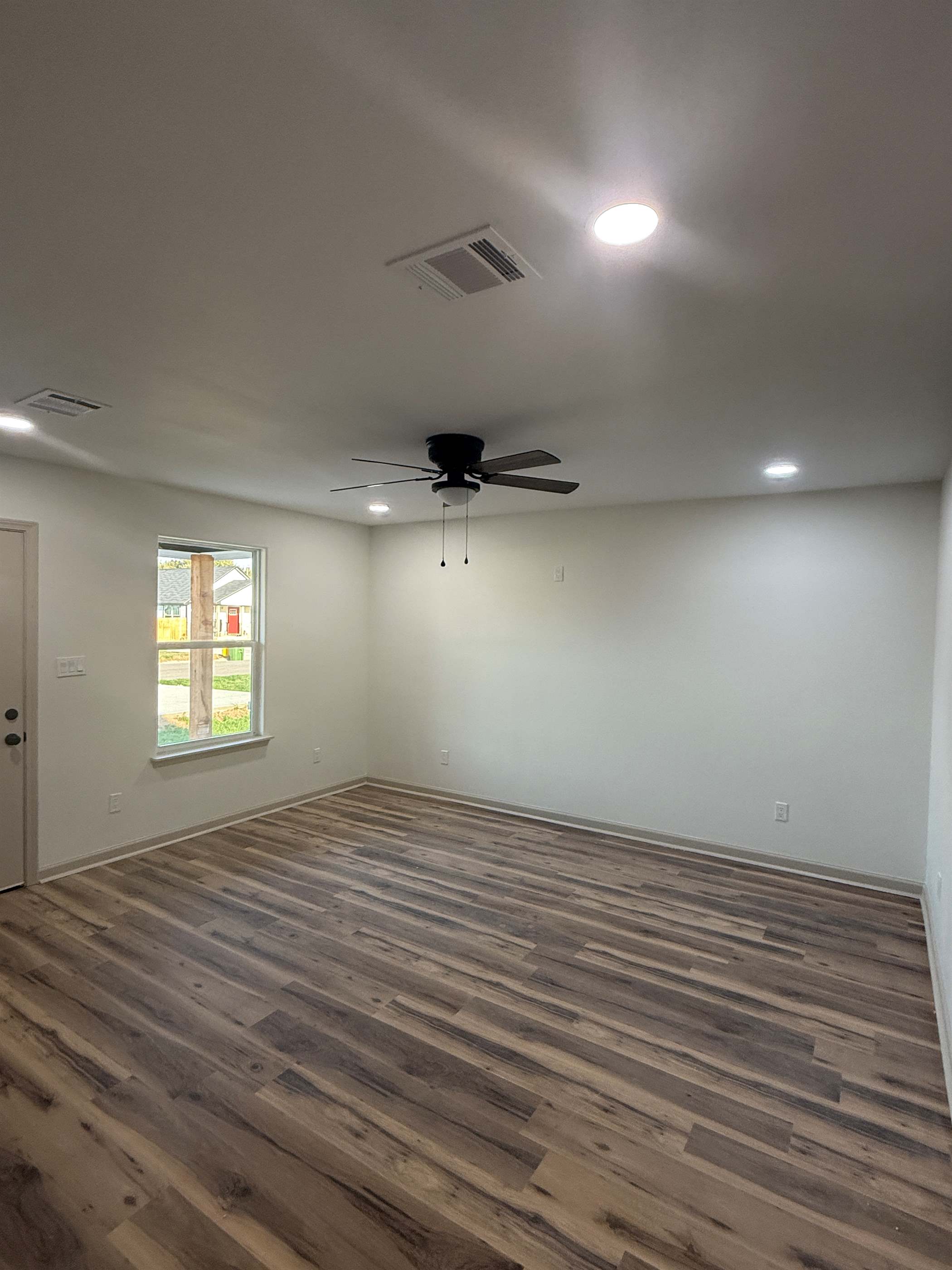 1708 Pine, Hearne, TX 77859