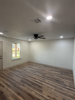 1708 Pine, Hearne, TX 77859