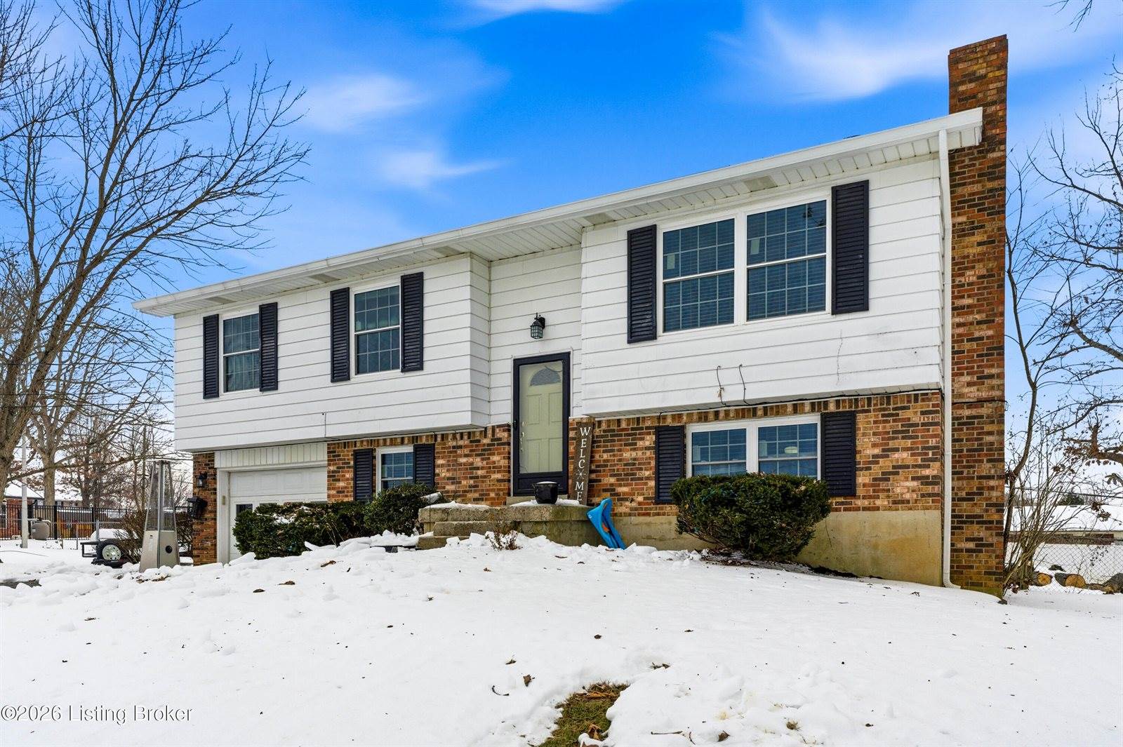 907 Rhonda Ct, Radcliff, KY 40160