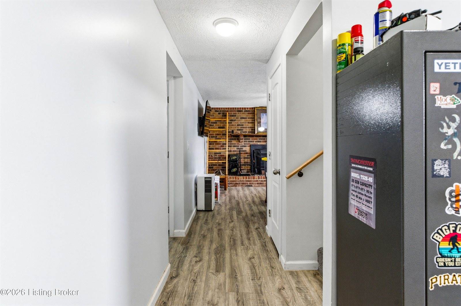 907 Rhonda Ct, Radcliff, KY 40160