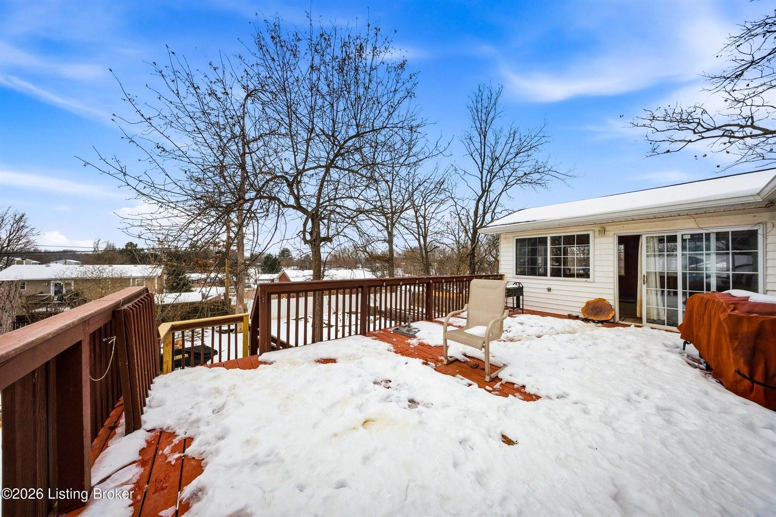 907 Rhonda Ct, Radcliff, KY 40160