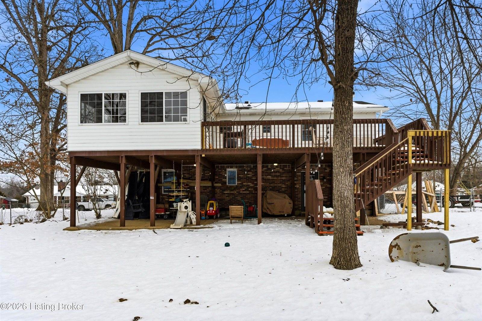 907 Rhonda Ct, Radcliff, KY 40160