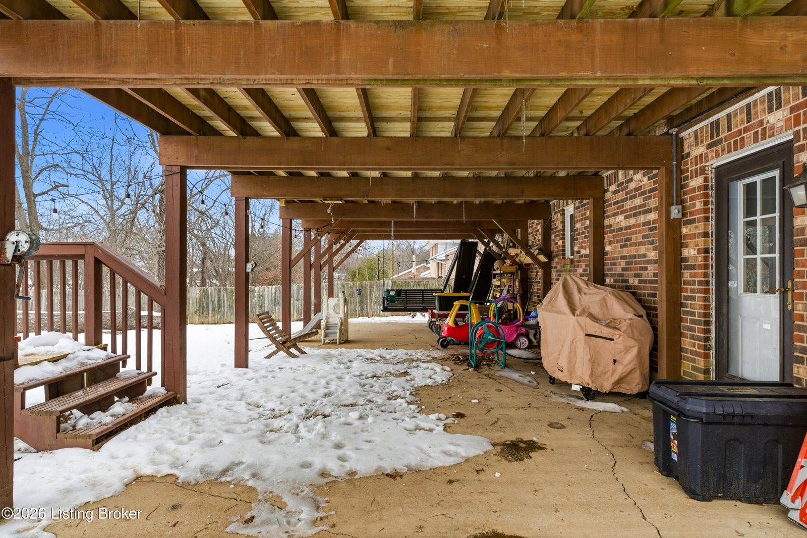 907 Rhonda Ct, Radcliff, KY 40160