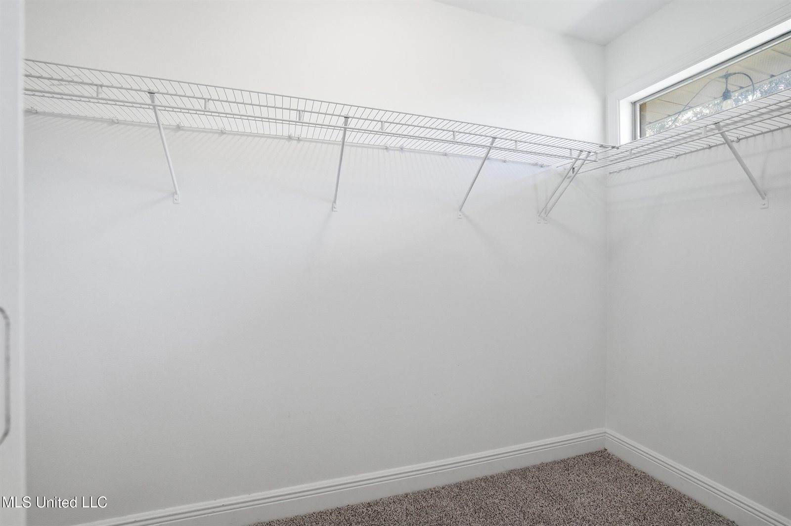 125 Brackish Place, Ocean Springs, MS 39564