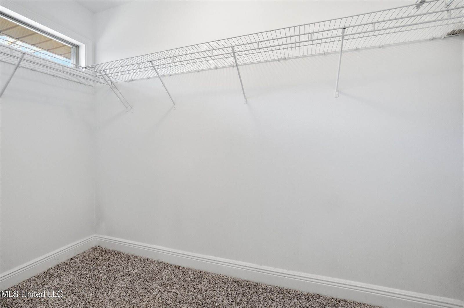 125 Brackish Place, Ocean Springs, MS 39564