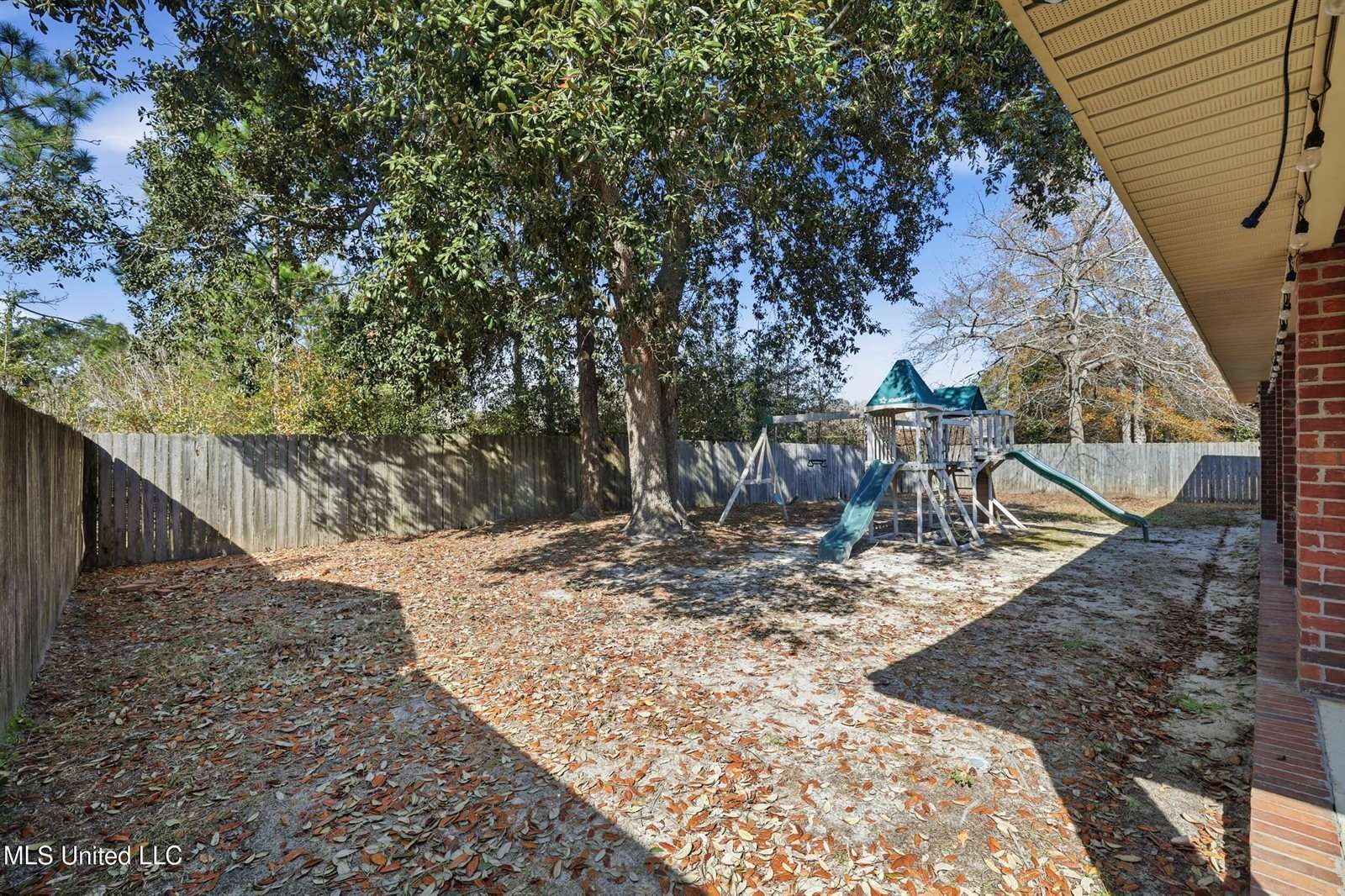 125 Brackish Place, Ocean Springs, MS 39564