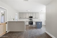 125 Brackish Place, Ocean Springs, MS 39564