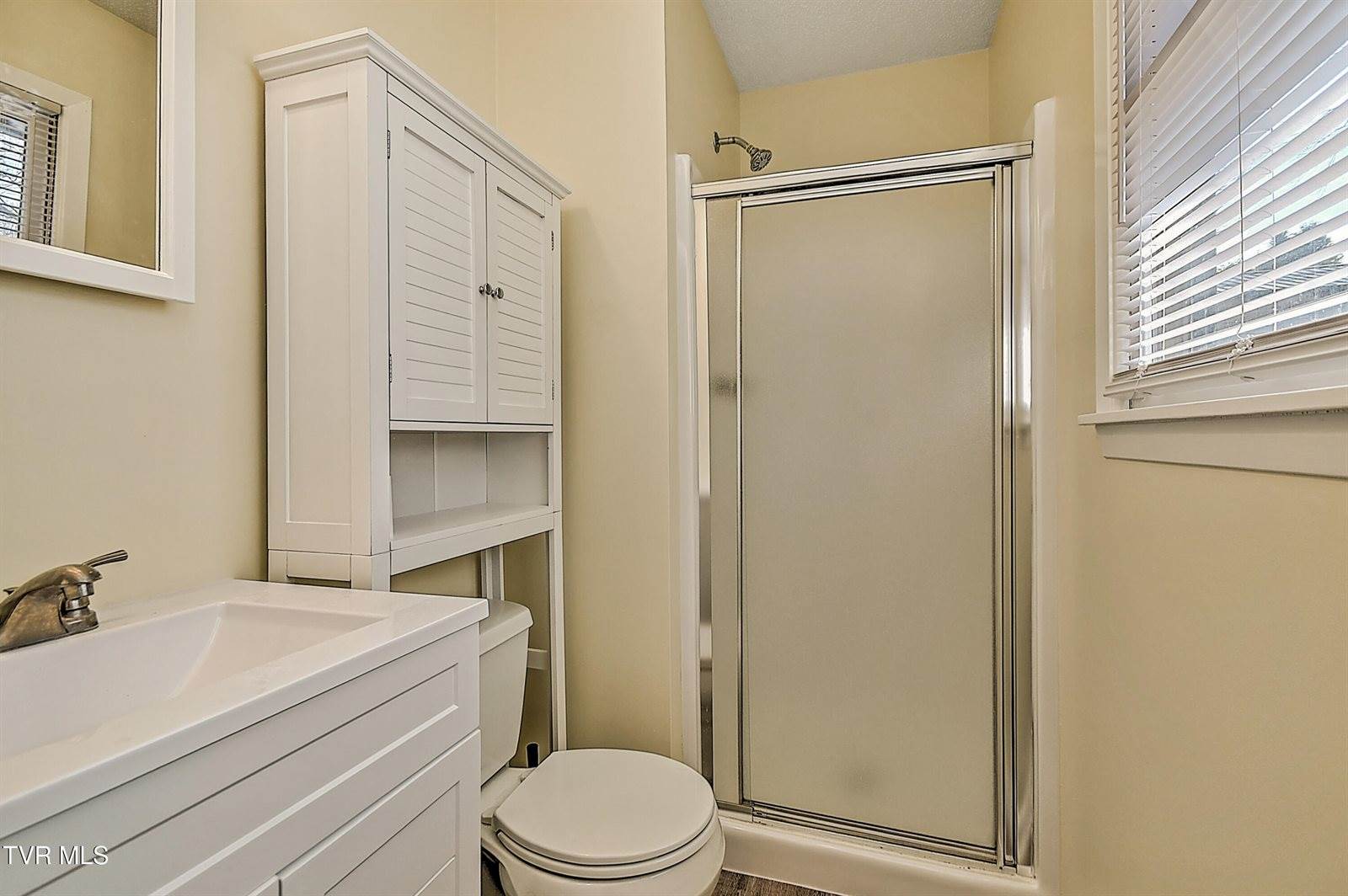 22126 Pinebrook Drive, Bristol, VA 24202