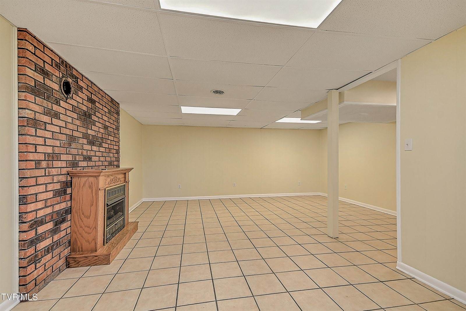 22126 Pinebrook Drive, Bristol, VA 24202