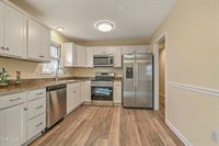 22126 Pinebrook Drive, Bristol, VA 24202