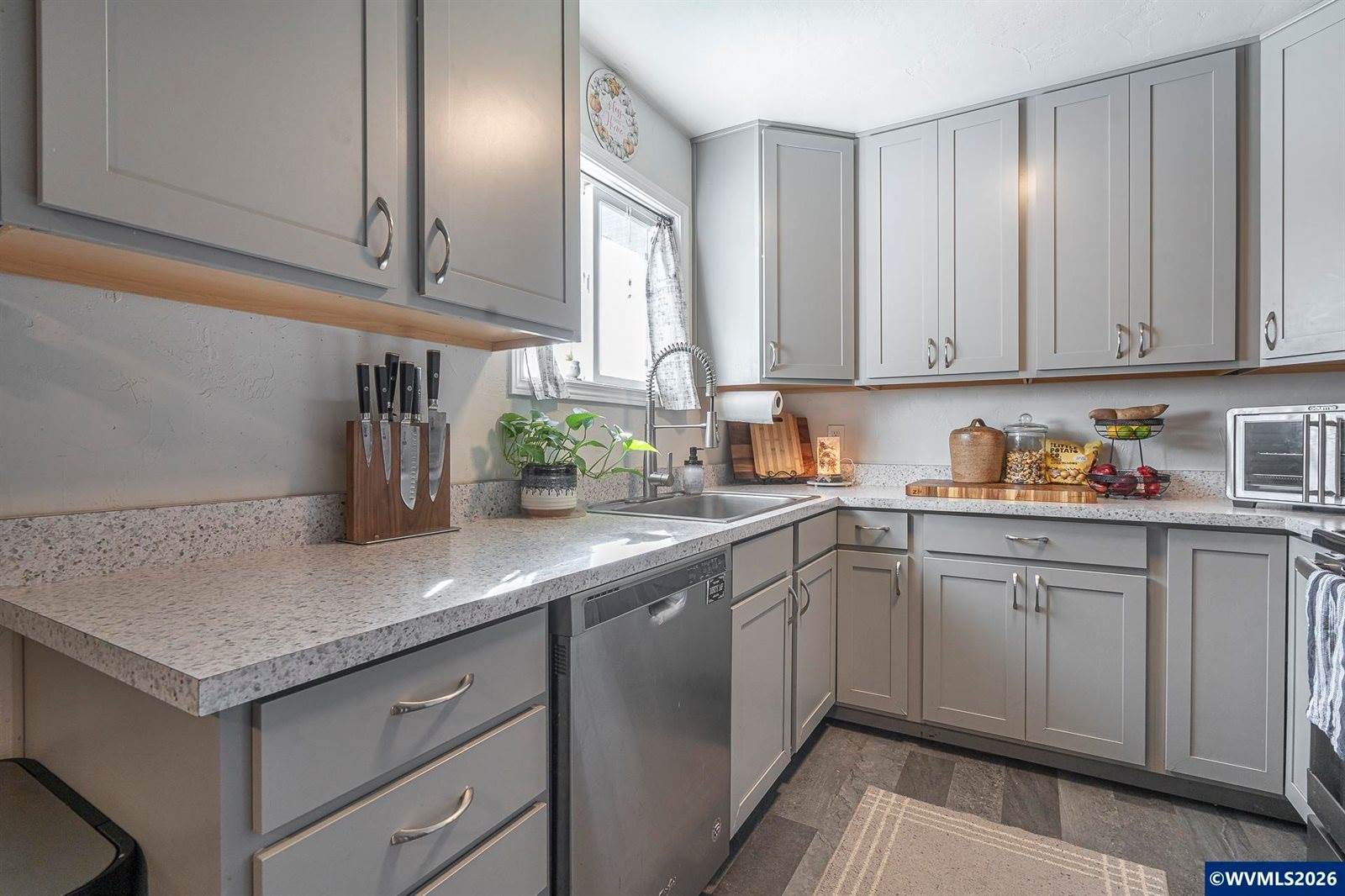 4161 NE Woods Rd, Albany, OR 97321