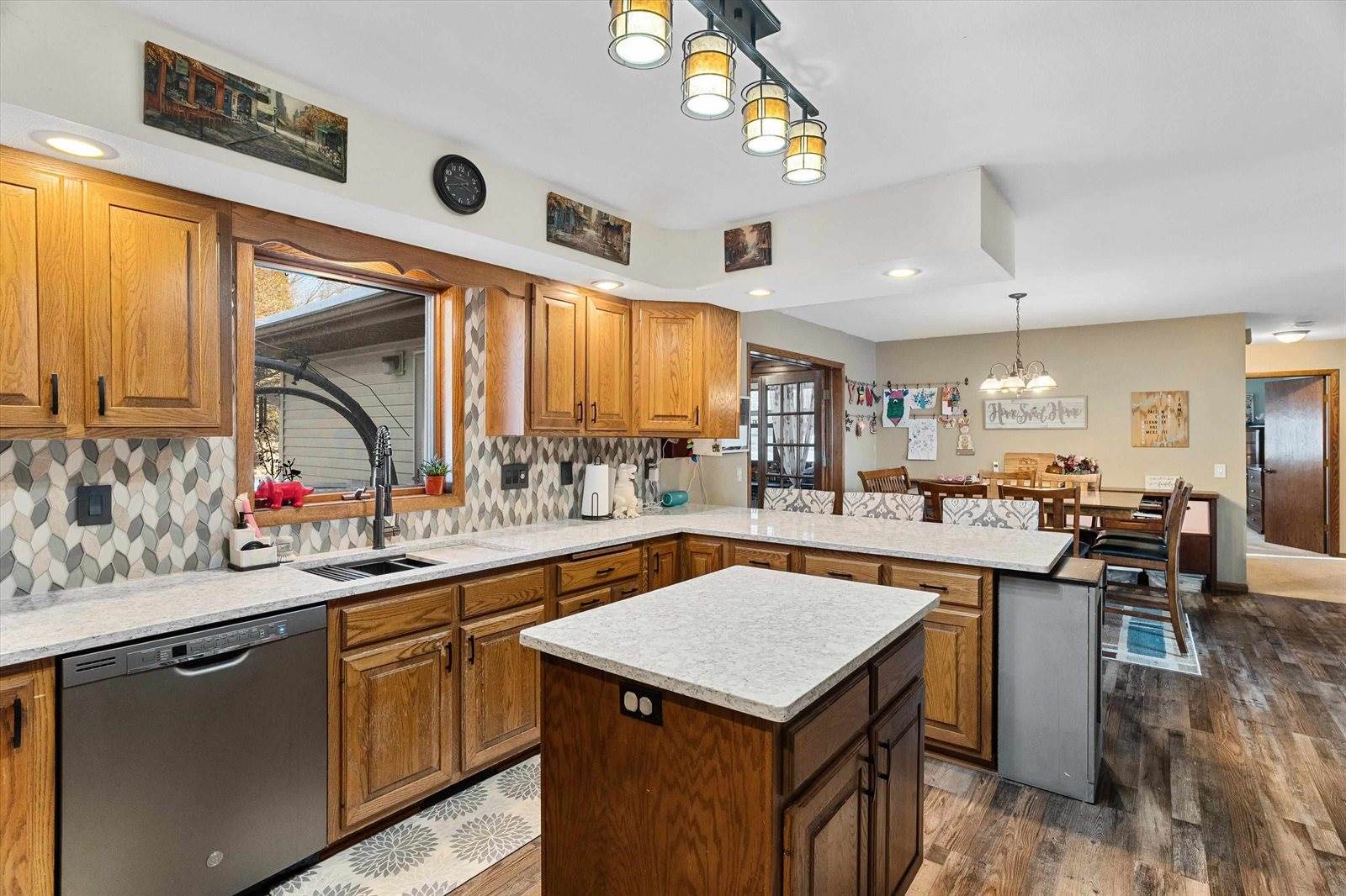 1307 N Wood Avenue, Marshfield, WI 54449