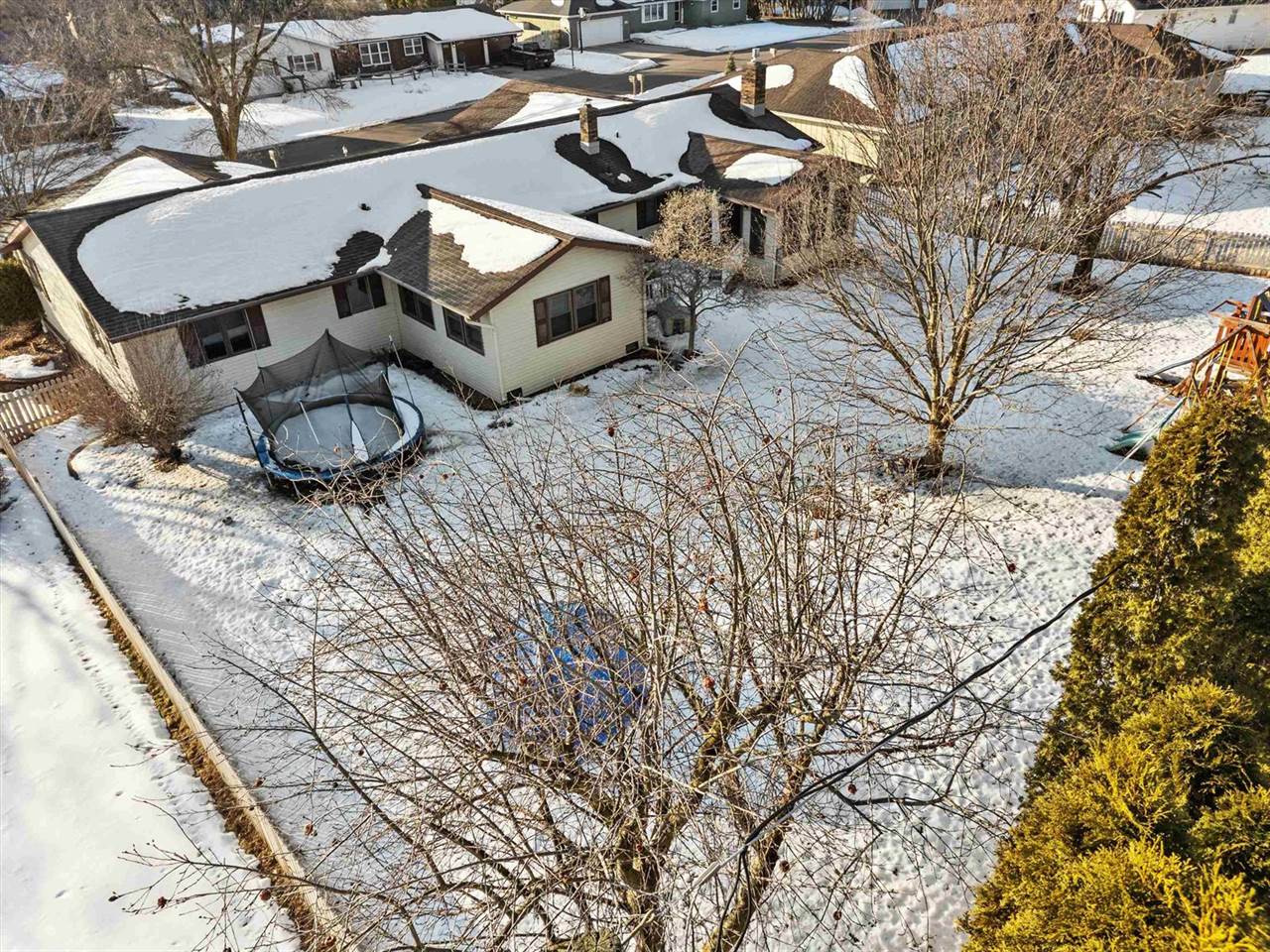 1307 N Wood Avenue, Marshfield, WI 54449