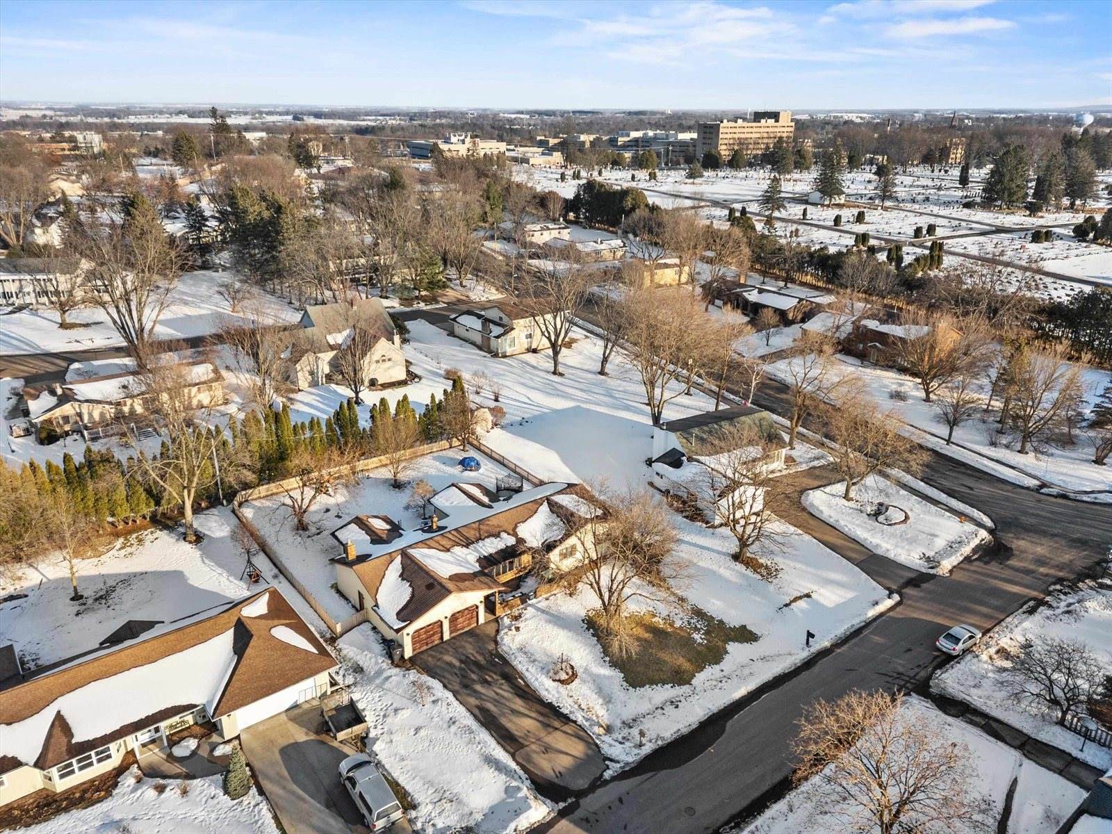 1307 N Wood Avenue, Marshfield, WI 54449