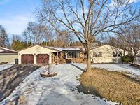 1307 N Wood Avenue, Marshfield, WI 54449