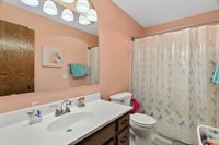 1307 N Wood Avenue, Marshfield, WI 54449