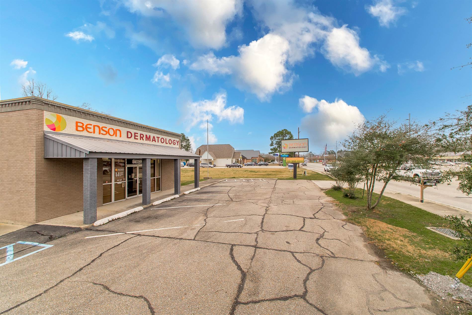 29799 Walker South Rd, Walker, LA 70785