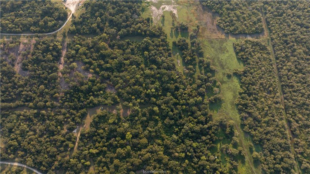 1691 Navasota Ridge Rd, Navasota, TX 77868