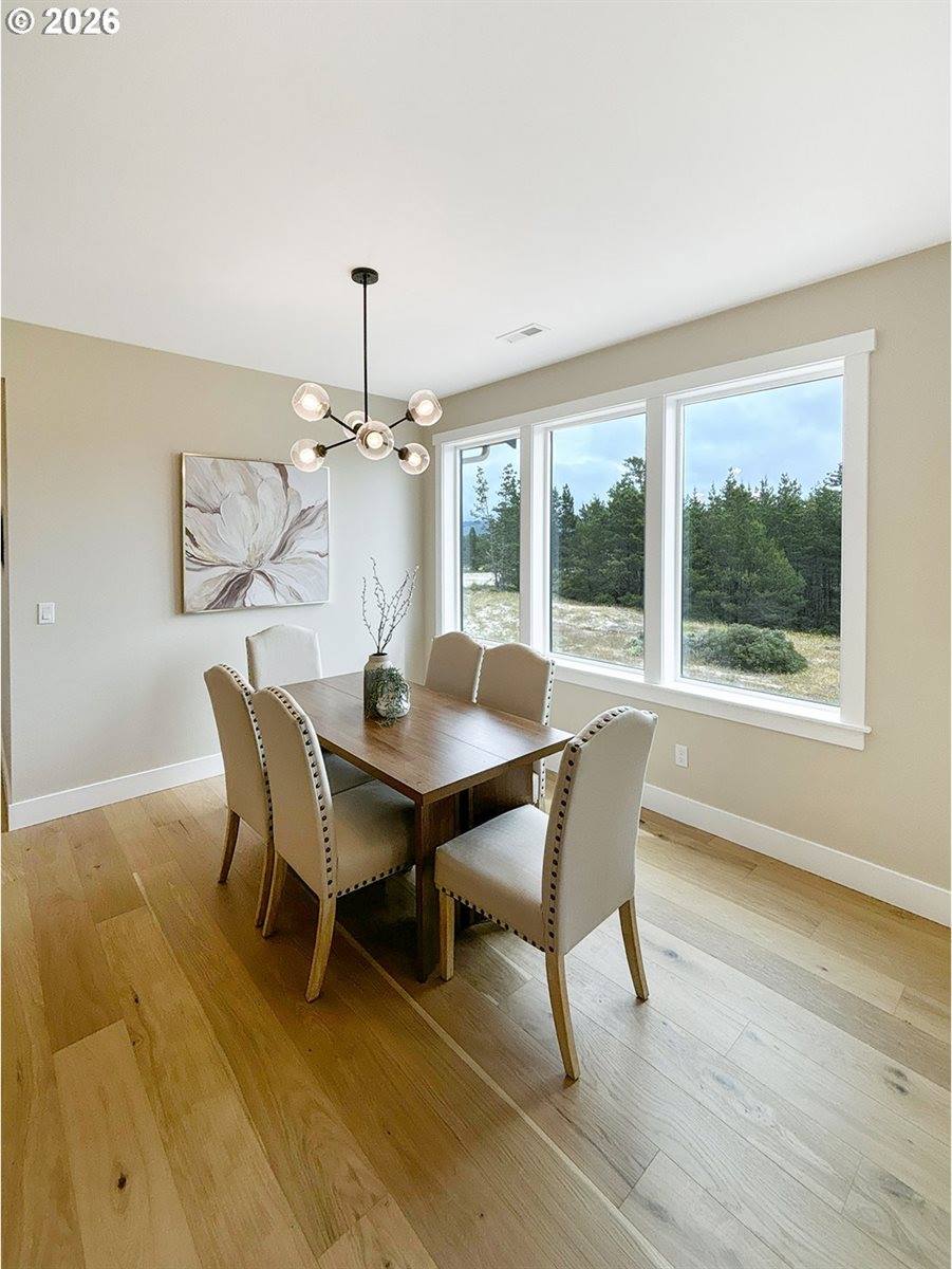 466 Meadows Dr, Manzanita, OR 97130