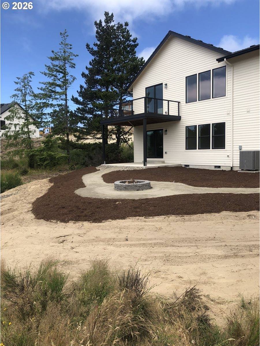 466 Meadows Dr, Manzanita, OR 97130