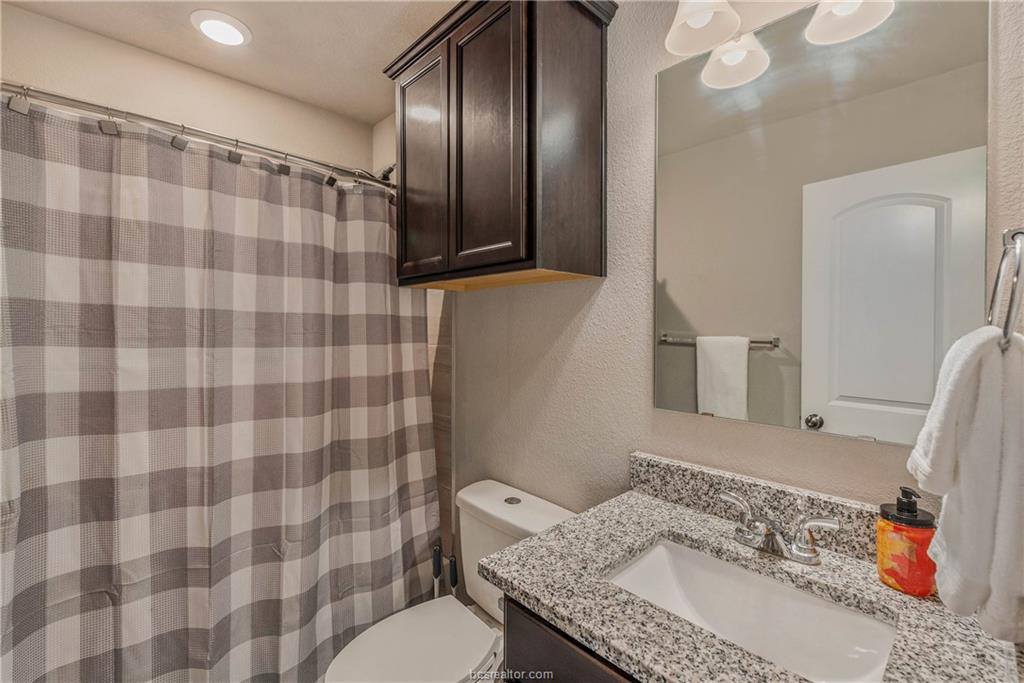 4106 Bridgewood Court, College Station, TX 77845