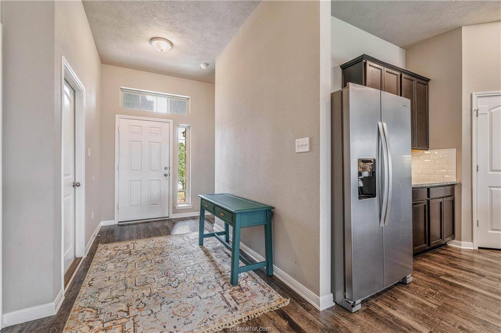 4106 Bridgewood Court, College Station, TX 77845