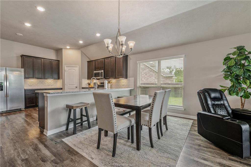 4106 Bridgewood Court, College Station, TX 77845