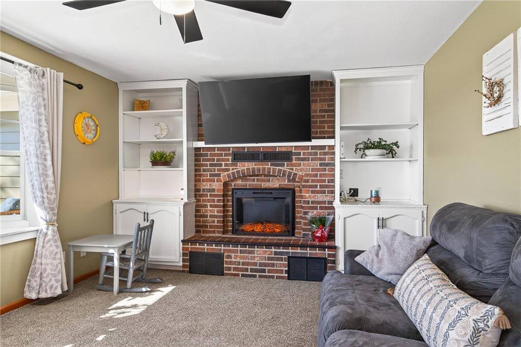 5302 State Route 18 Highway, Adrian, MO 64720