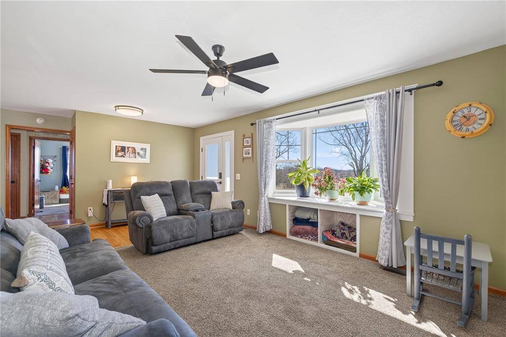 5302 State Route 18 Highway, Adrian, MO 64720