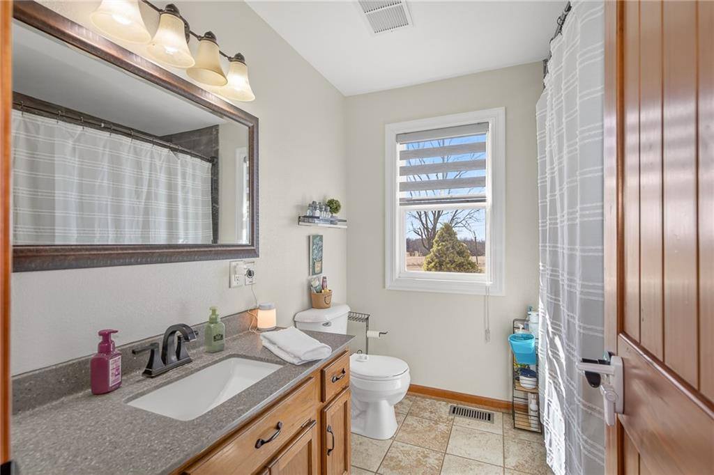 5302 State Route 18 Highway, Adrian, MO 64720