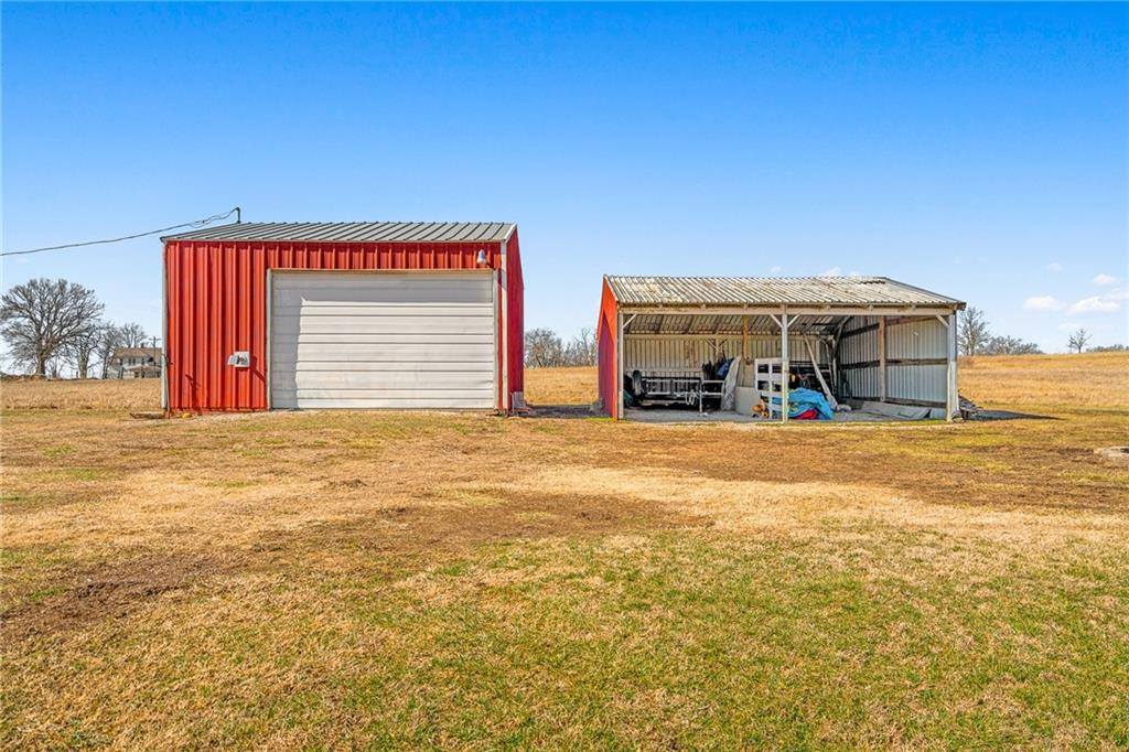 5302 State Route 18 Highway, Adrian, MO 64720