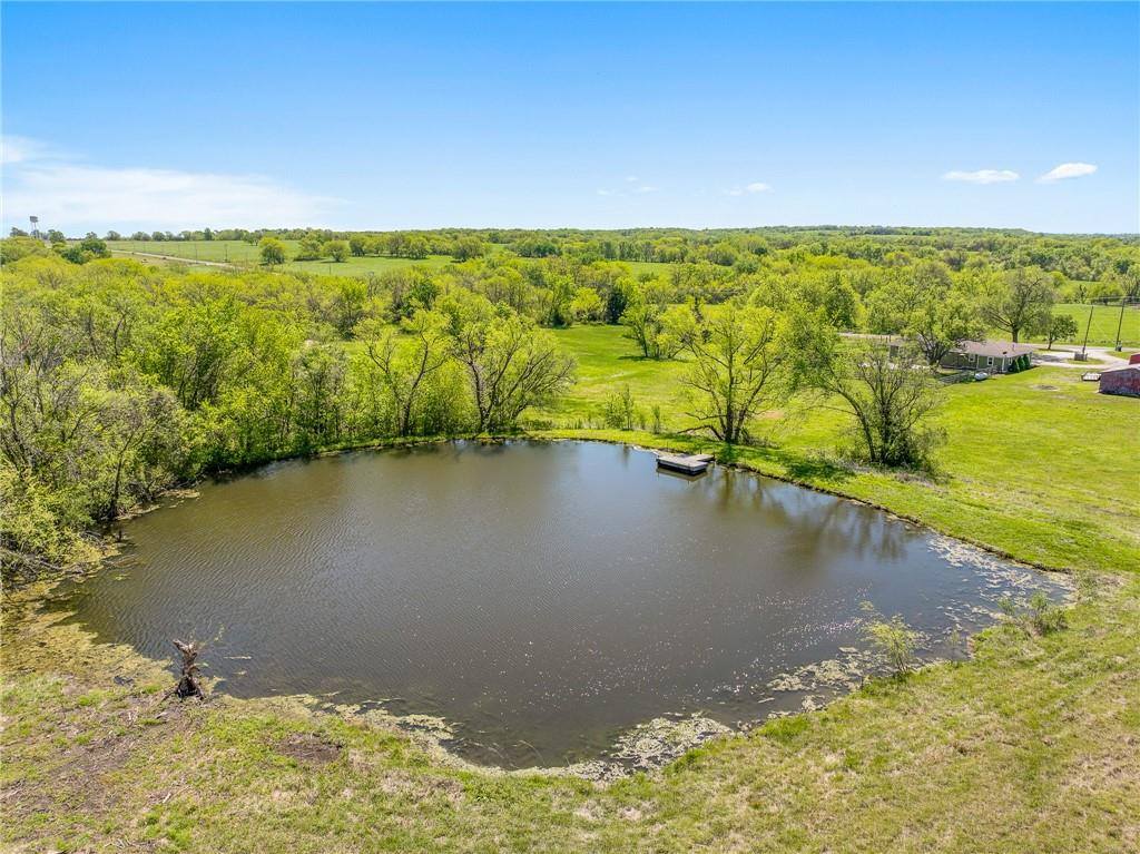 5302 State Route 18 Highway, Adrian, MO 64720