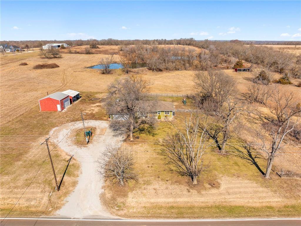 5302 State Route 18 Highway, Adrian, MO 64720