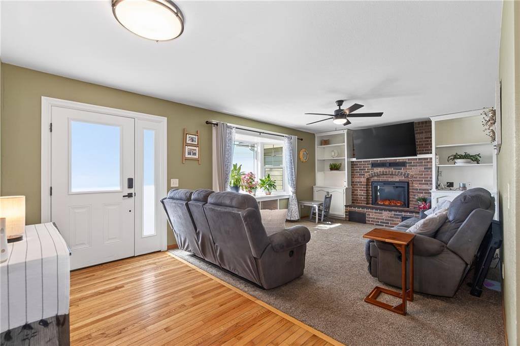 5302 State Route 18 Highway, Adrian, MO 64720