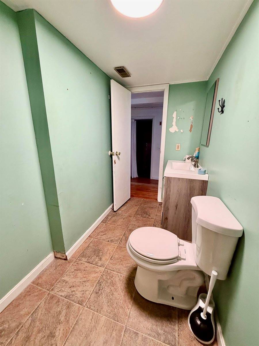 1166 Eastern Avenue, Holden, ME 04429