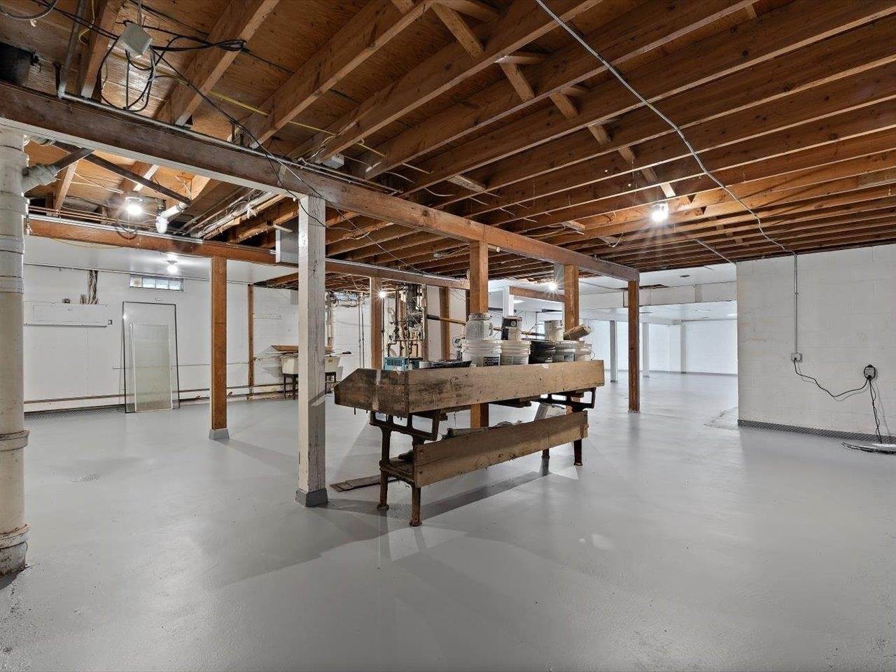 8210 Ridgewood Road, Rock Island, IL 61201